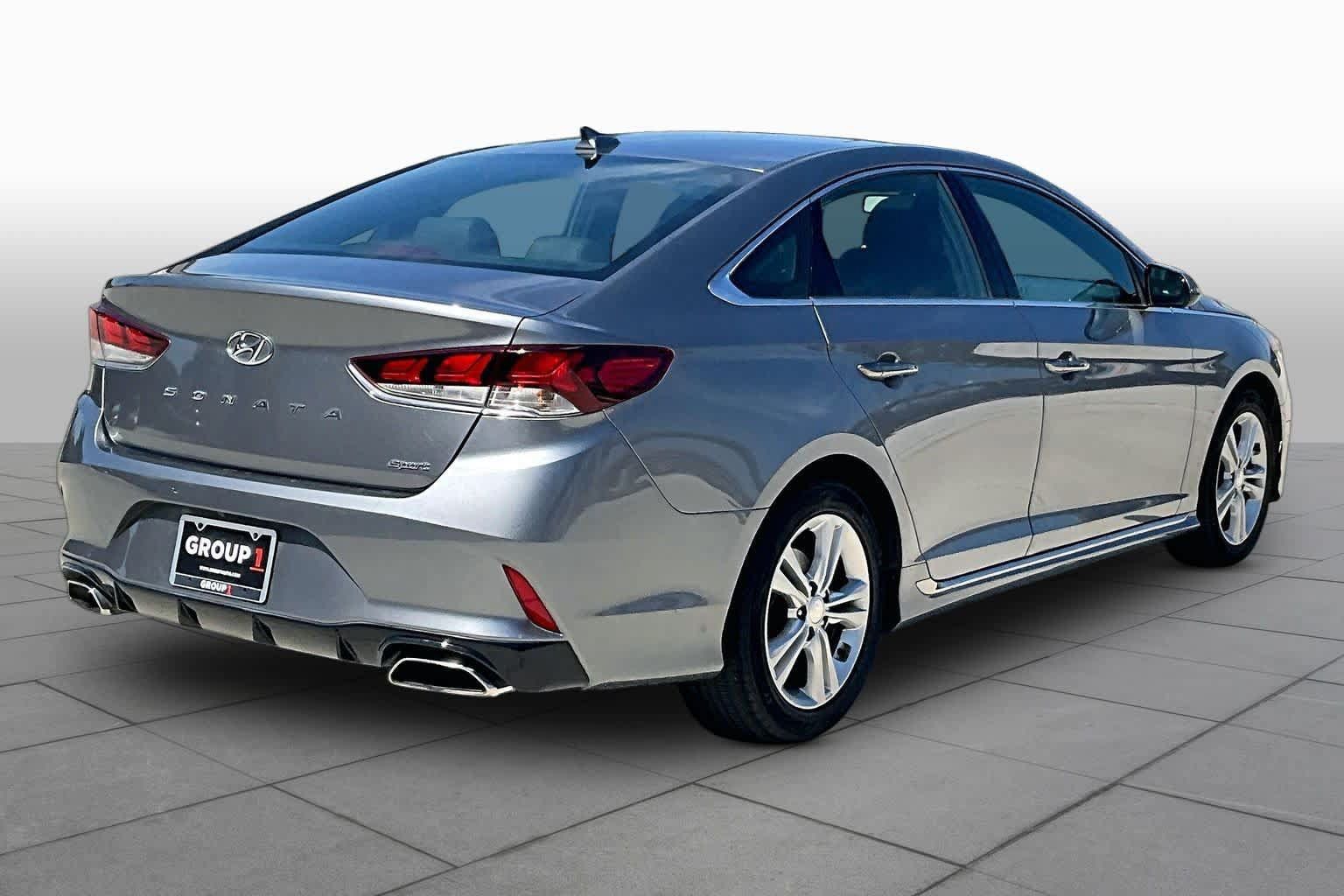 Used 2018 Hyundai Sonata Sport FWD image 11
