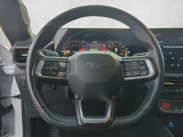 Used 2025 Ford Mustang GT Premium RWD image 14