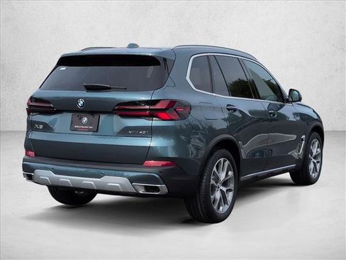 New 2026 BMW X5 xDrive40i image 2