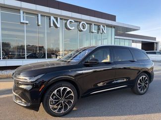 Used 2024 Lincoln Nautilus Reserve w/ Equipment Group 202A video 1