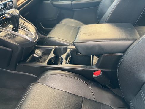 Used 2018 Honda CR-V Touring image 32
