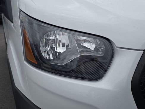 New 2026 Ford Transit 150 148 Medium Roof RWD image 8