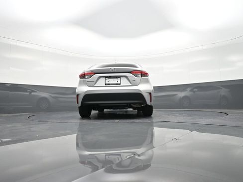 Used 2025 Toyota Corolla LE w/ Convenience Package image 26