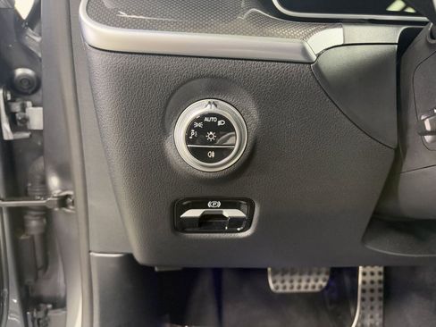 Used 2025 Mercedes-Benz C 43 AMG 4MATIC Sedan image 11