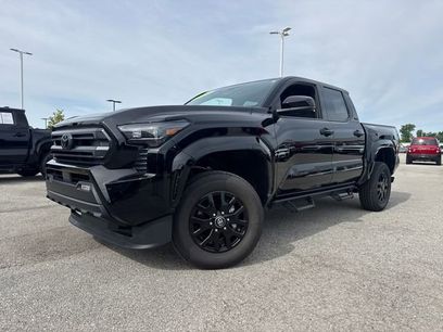 Used 2025 Toyota Tacoma SR5