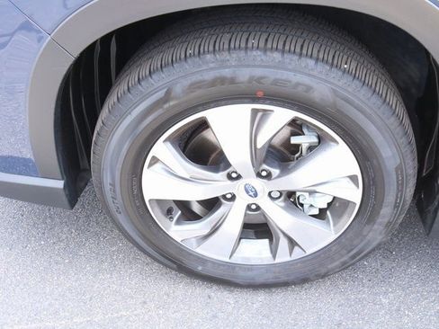 Certified 2025 Subaru Ascent Premium w/ Popular Package #1 AWD/4WD image 12