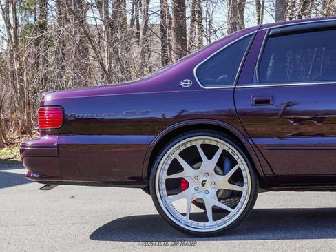 Used 1996 Chevrolet Impala SS RWD image 10