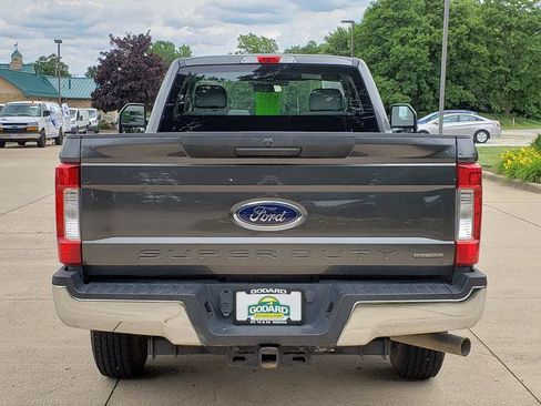 Used 2018 Ford F250 XL w/ Power Equipment Group RWD image 4