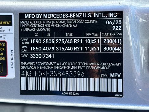 Used 2025 Mercedes-Benz GLS 450 4MATIC w/ AMG Line Exterior image 32
