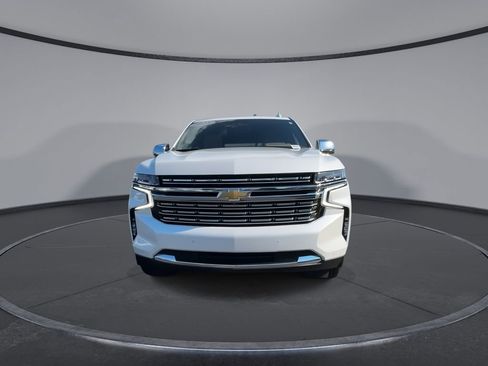 Used 2023 Chevrolet Tahoe Premier w/ Premium Package 2 RWD image 4