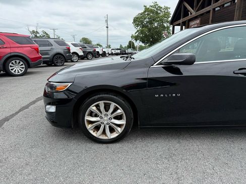 Used 2020 Chevrolet Malibu LT FWD image 32
