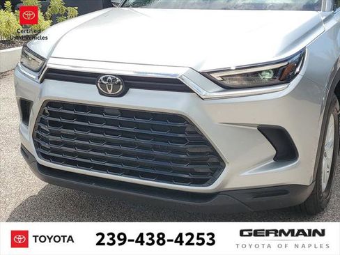 Certified 2024 Toyota Grand Highlander XLE FWD image 14
