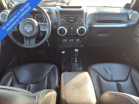 Used 2013 Jeep Wrangler Unlimited Rubicon w/ Dual Top Group image 15