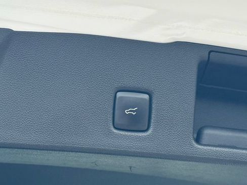 Certified 2024 Ford Escape ST-Line w/ Tech Pack #1 AWD/4WD image 30