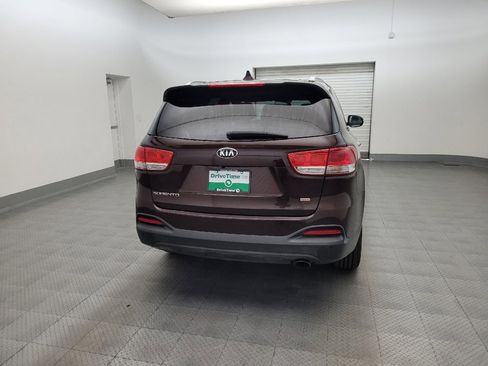 Used 2016 Kia Sorento AWD w/ LX Convenience Package image 7