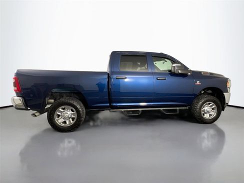 Used 2024 RAM 2500 Tradesman w/ Chrome Appearance Group image 7