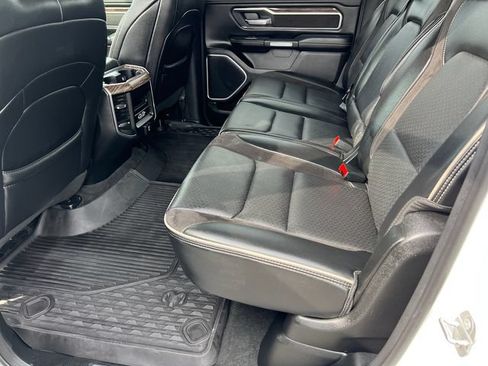Used 2020 RAM 1500 Laramie AWD/4WD image 25