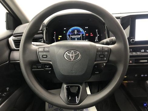 Used 2026 Toyota Camry LE FWD image 16