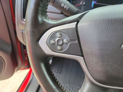 Used 2018 Chevrolet Colorado LT image 25