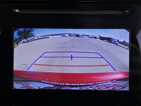 Used 2018 Toyota Corolla LE image 16