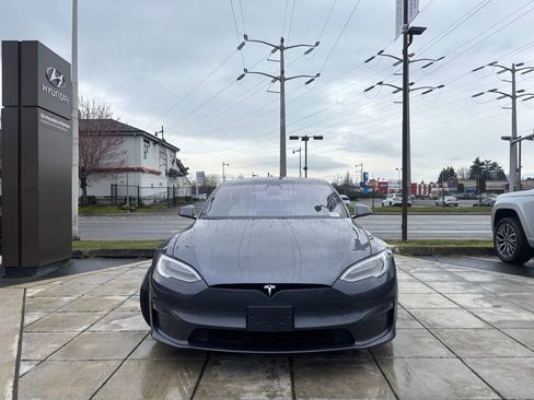 Used 2021 Tesla Model S Plaid image 3