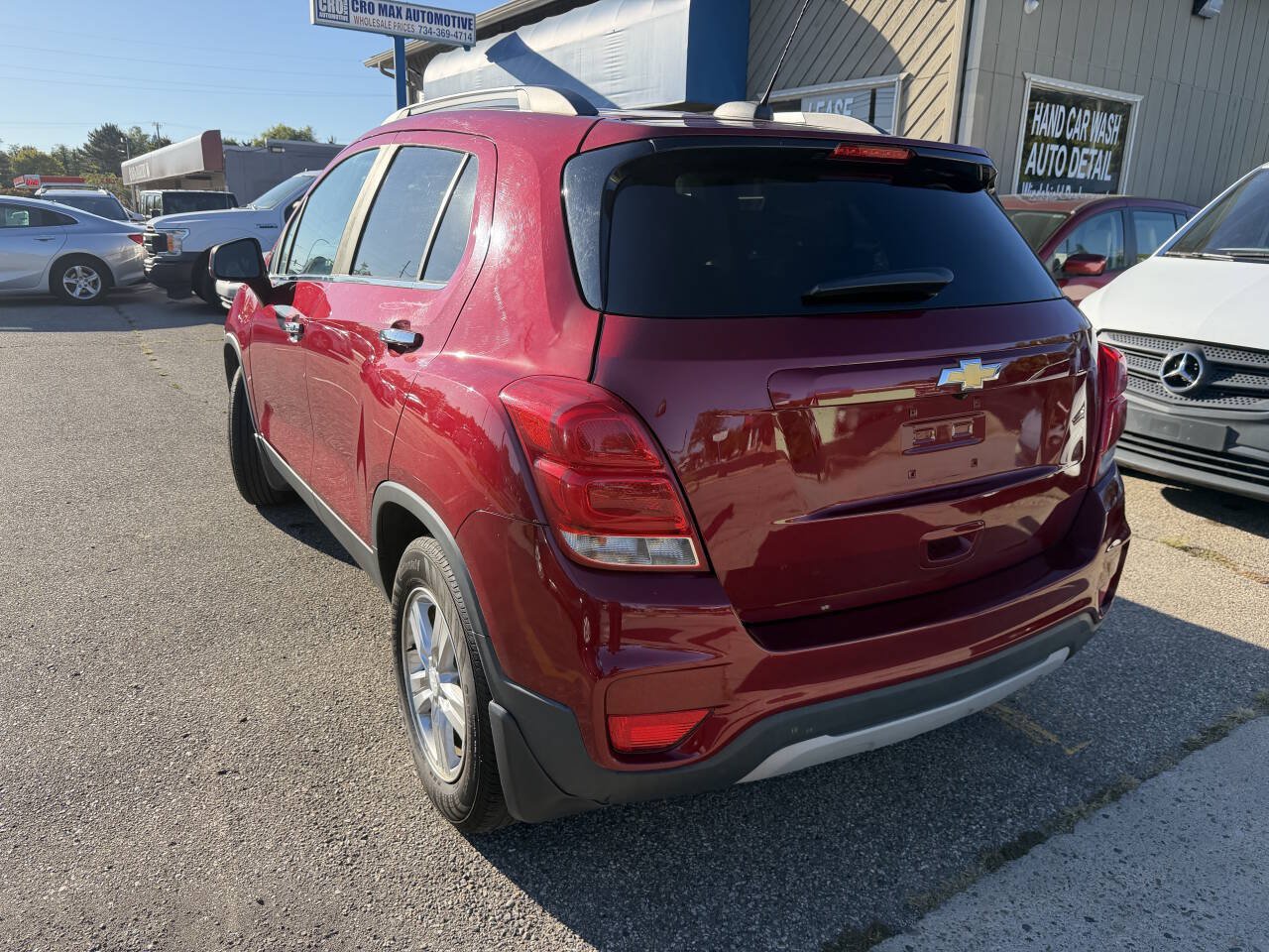 Used 2019 Chevrolet Trax LT w/ LT Convenience Package FWD image 12