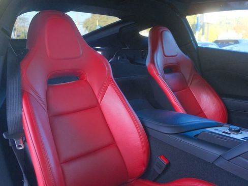 Used 2019 Chevrolet Corvette Grand Sport w/ Carbon Flash Badge Package image 28