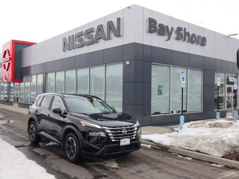 Certified 2025 Nissan Rogue SV AWD/4WD image 27
