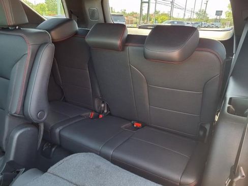 Used 2024 Chevrolet Traverse RS w/ LPO, Floor Liner Package image 11