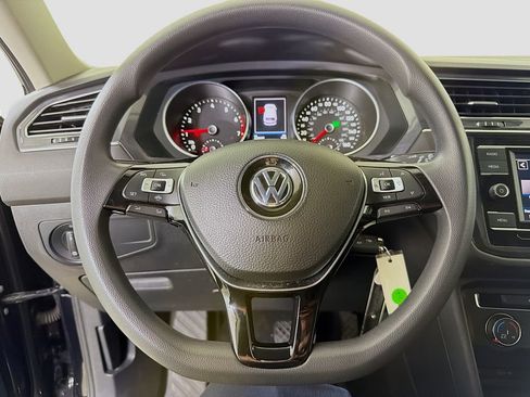 Used 2021 Volkswagen Tiguan S FWD image 13