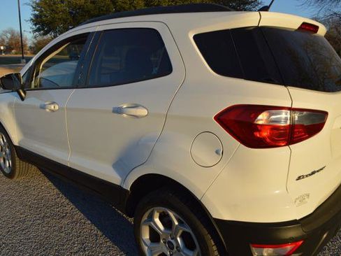 Used 2021 Ford EcoSport SE w/ SE Convenience Package image 5