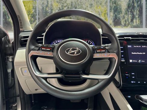 Used 2024 Hyundai Tucson SEL image 16