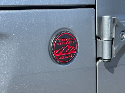 Used 2021 Jeep Wrangler Unlimited Rubicon image 10