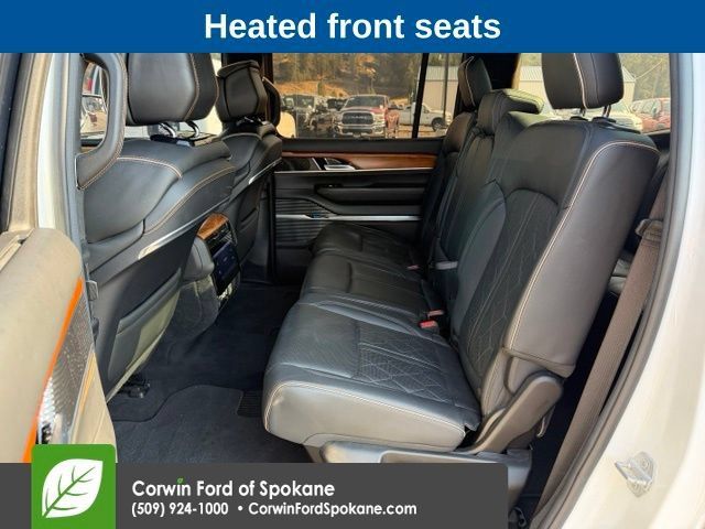 Used 2022 Jeep Grand Wagoneer Series III w/ Flexible Seating Group AWD/4WD image 11