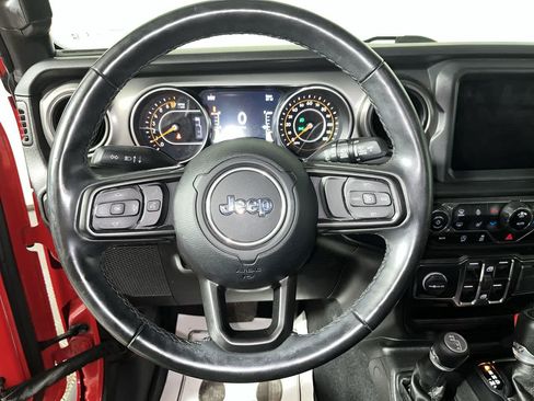 Used 2022 Jeep Wrangler Unlimited Sport w/ Sun And Sound Package AWD/4WD image 16