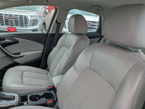 Used 2016 Buick Verano w/ Comfort Package FWD image 10