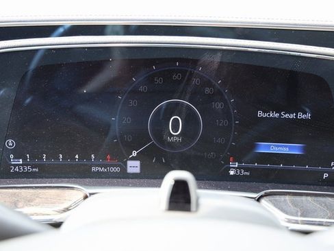 Certified 2022 Cadillac Escalade Premium Luxury image 17