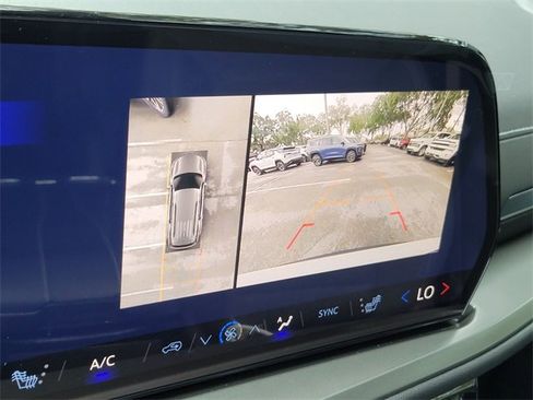 New 2026 Chevrolet Traverse LT w/ Midnight/Sport Edition image 19