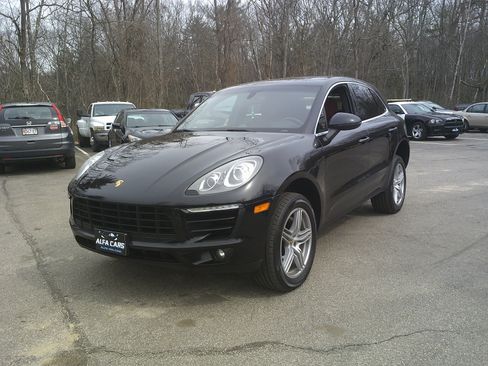 Used 2015 Porsche Macan S image 1