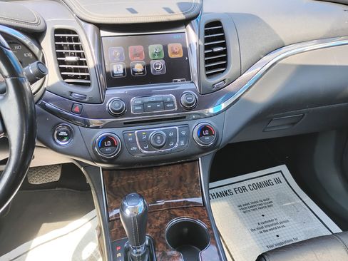 Used 2014 Chevrolet Impala LTZ FWD image 7