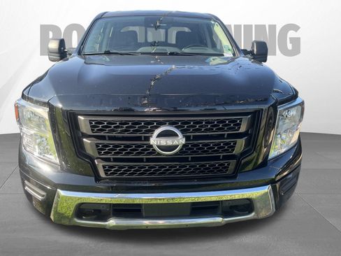 Used 2023 Nissan Titan SV w/ SV Convenience Package RWD image 2