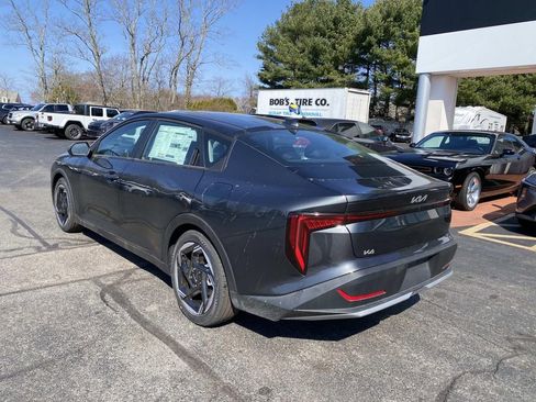 New 2026 Kia K4 EX image 3