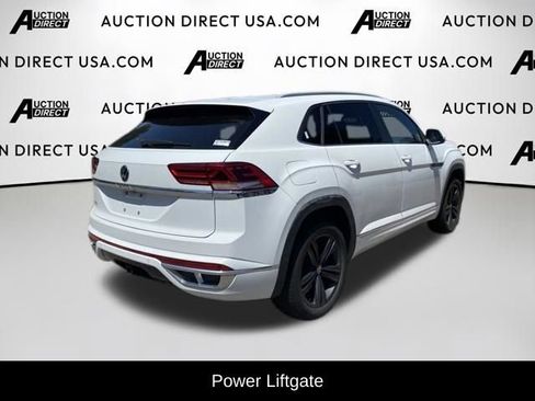 Used 2021 Volkswagen Atlas Cross Sport SE w/ Panoramic Sunroof Package FWD image 6