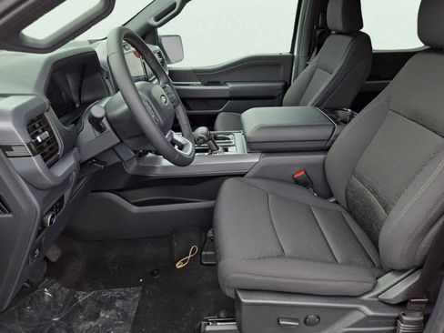 New 2026 Ford F150 XLT w/ XLT Black Appearance Package RWD image 9