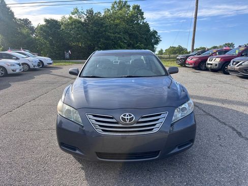 Used 2009 Toyota Camry Hybrid FWD image 2