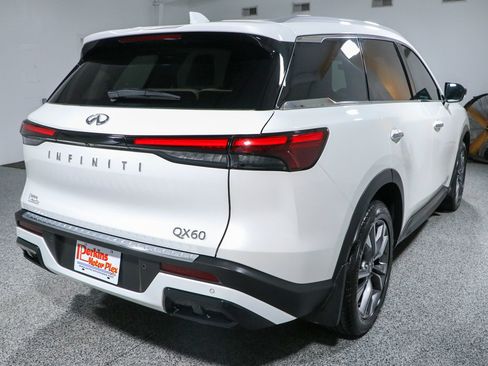 Used 2024 INFINITI QX60 Luxe w/ Cargo Package FWD image 7