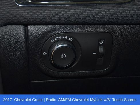 Used 2017 Chevrolet Cruze LT w/ Sun And Sound Package image 9