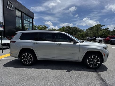 Used 2023 Jeep Grand Cherokee L Overland RWD image 5