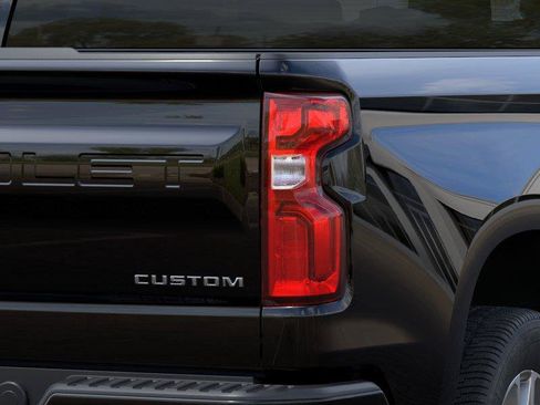 New 2026 Chevrolet Silverado 1500 Custom RWD image 11