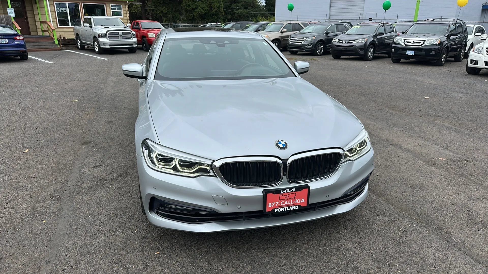 Used 2017 BMW 530i xDrive AWD/4WD image 1